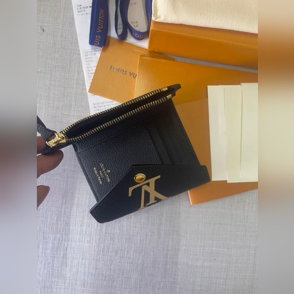 Louis Vuitton Victorine Wallet - Picture 11 of 11